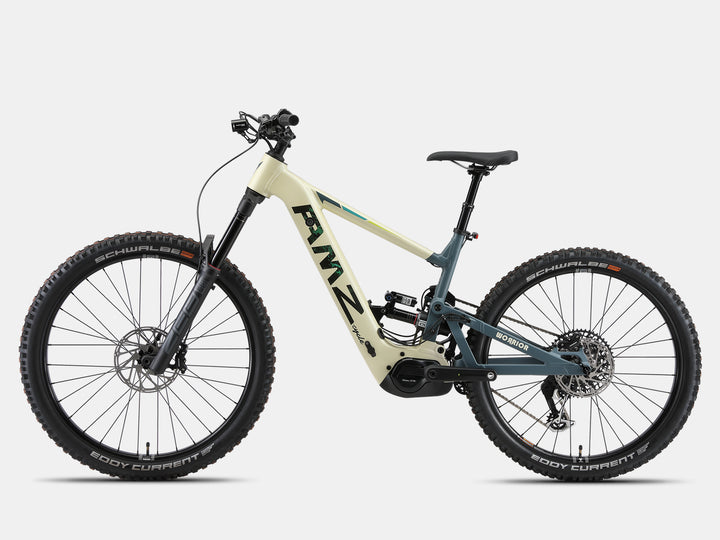 TS2502_E90-Left_side